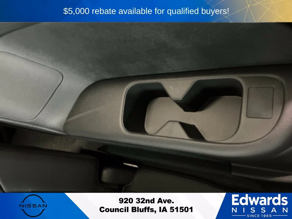 New 2026 Everest White Pearl TriCoat Nissan SL image 14