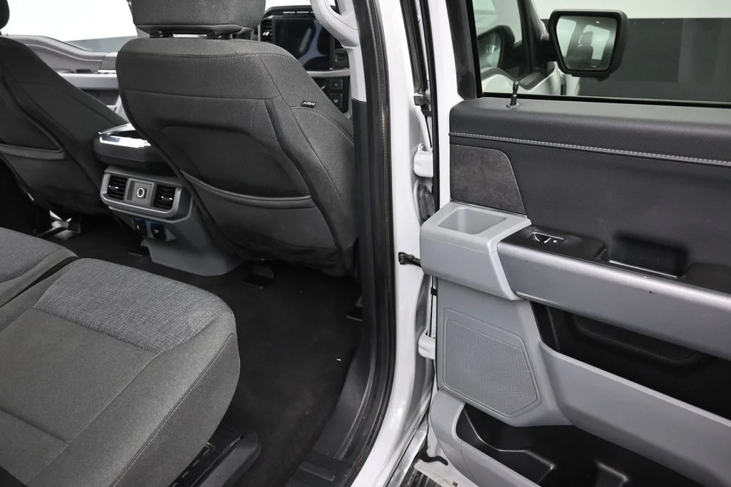 Used 2024 White Ford XLT image 10