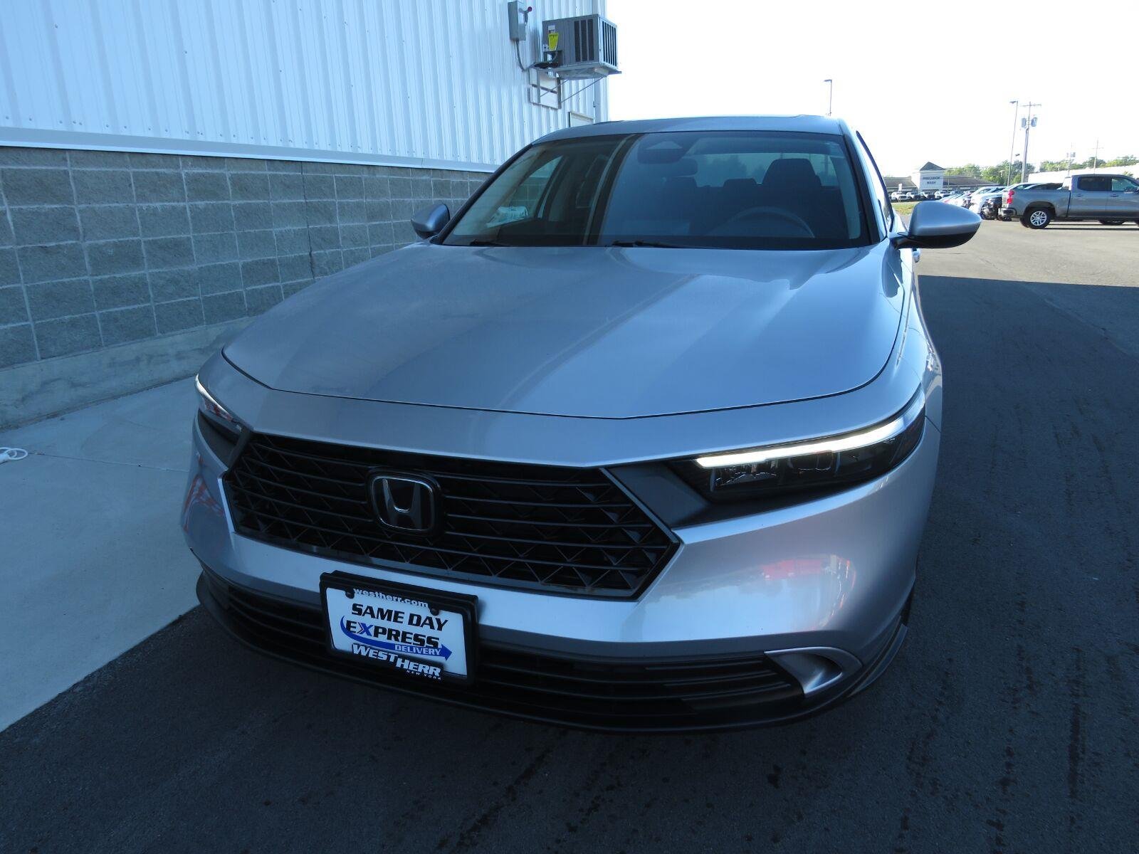Used 2024 Solar Silver Metallic Honda EX image 13