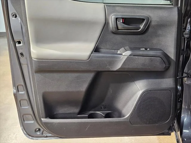 Certified Used 2023 MAGNETIC GRAY MET. Toyota  image 32