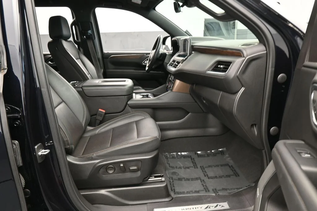 Used 2023 Midnight Blue Metallic Chevrolet High Country image 51
