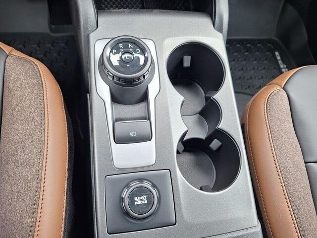 New 2026 Azure Gray Metallic Tri-Coat Ford Outer Banks® image 20