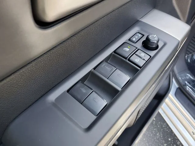 New 2026 Silver Toyota Platinum image 17