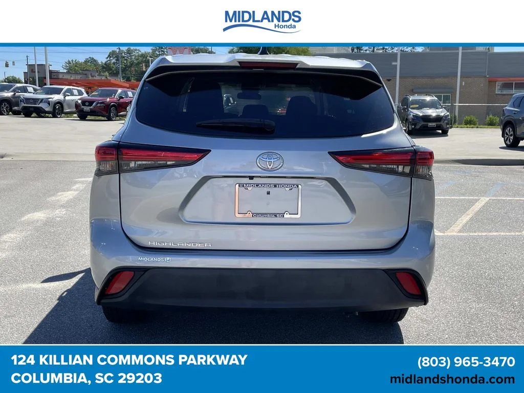 Used 2023 Celestial Silver Metallic Toyota L image 5