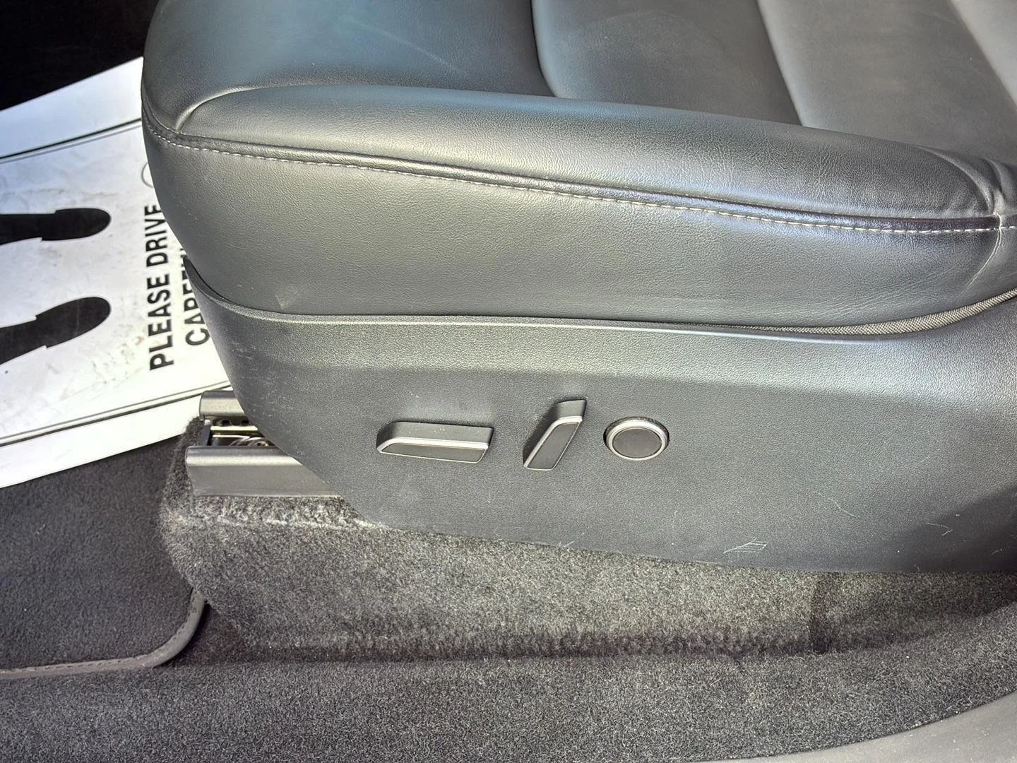 Used 2023  Tesla Long Range image 11