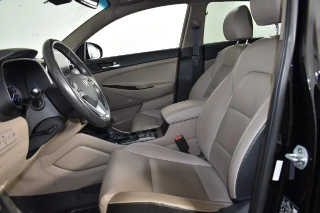 Used 2020 Black Hyundai Ultimate image 14