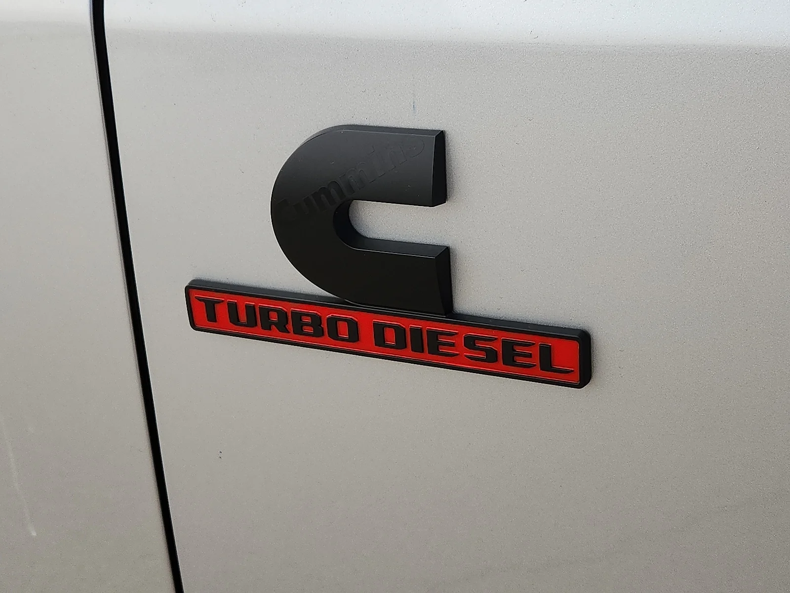 New 2026 Silver-Zynith  Paint Ram BLACK EXPRESS CREW CAB 4X2 6