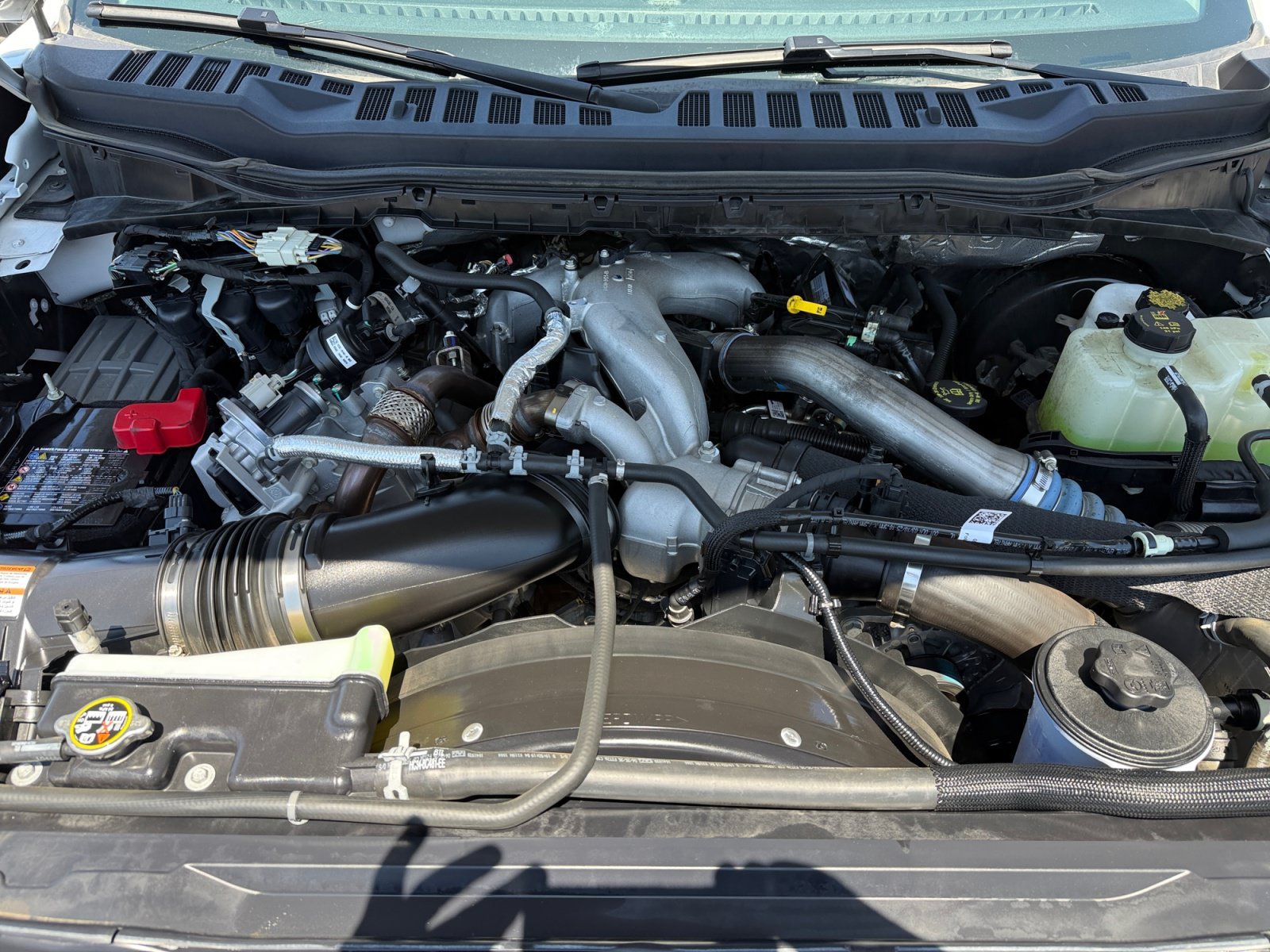 Used 2025 Oxford White Ford XLT image 19