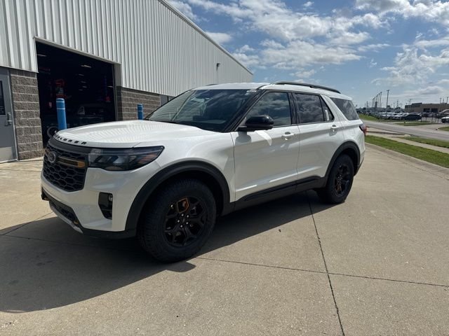New 2026 Star White Metallic Tri-Coat Ford Tremor® image 40