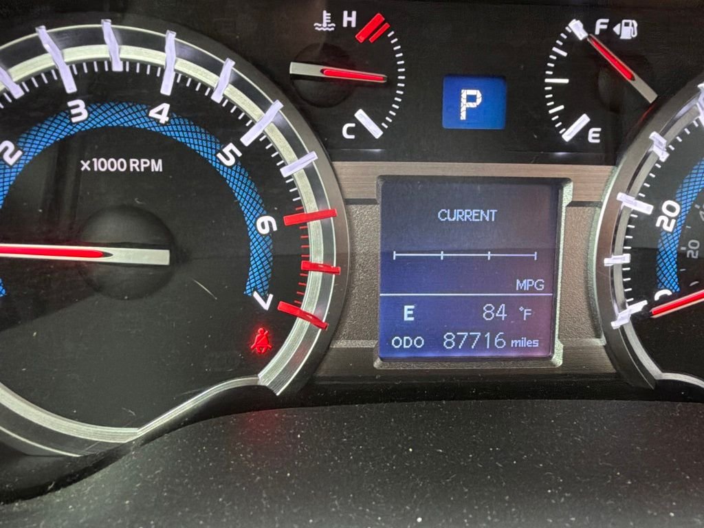 Used 2019 Gray Toyota SR5 image 18