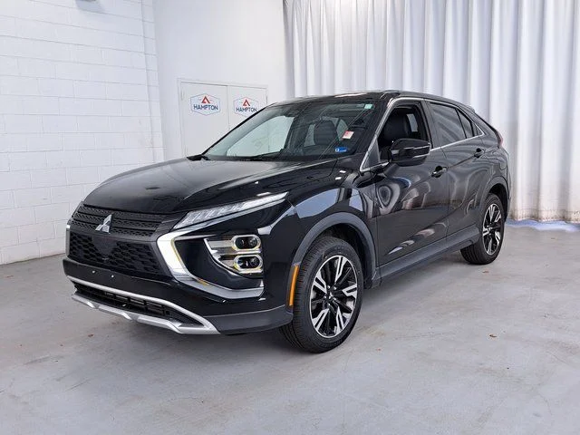 Used 2024 Black Mitsubishi SE image 2