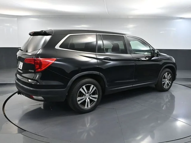 Used 2016 Black Honda EX-L image 4