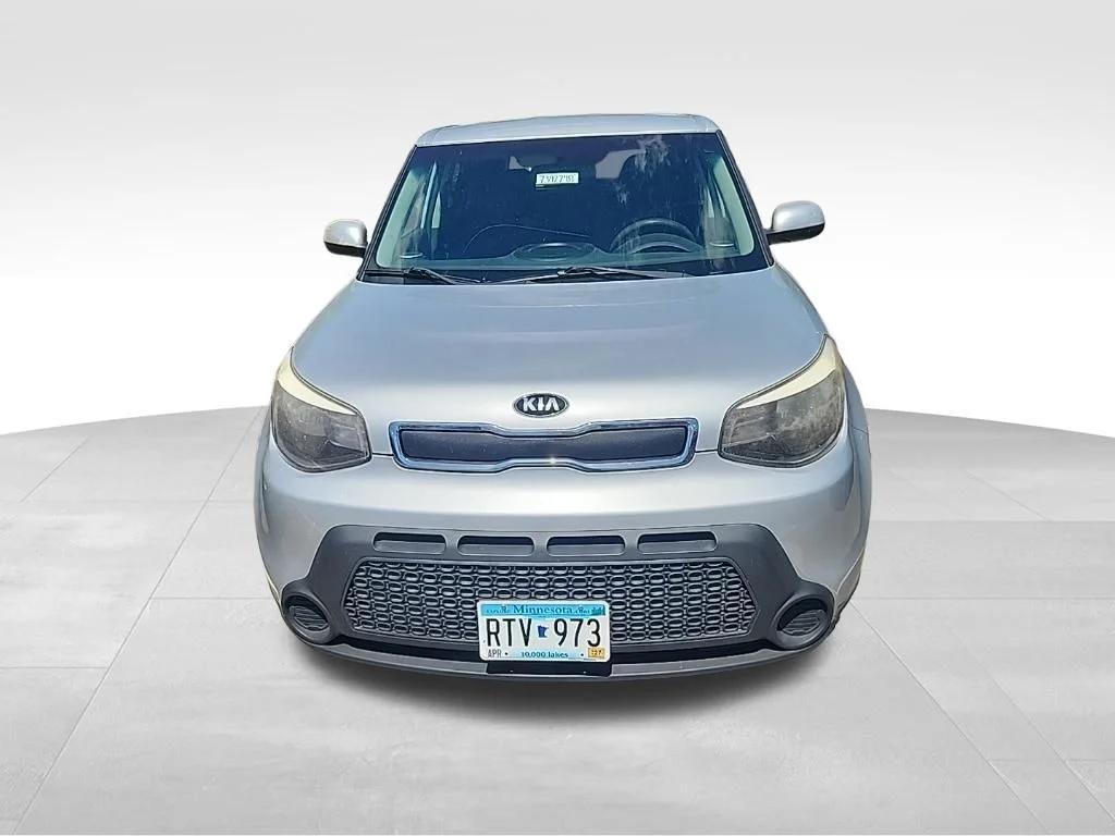 Used 2014 Silver Kia Base image 7