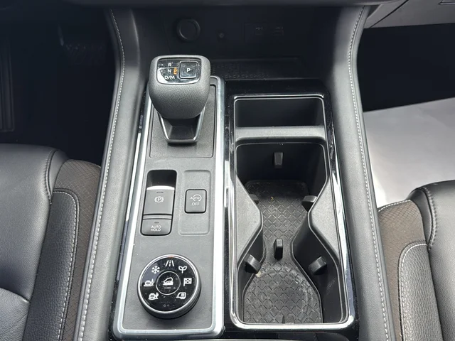 Certified Used 2023 White Nissan SL image 21