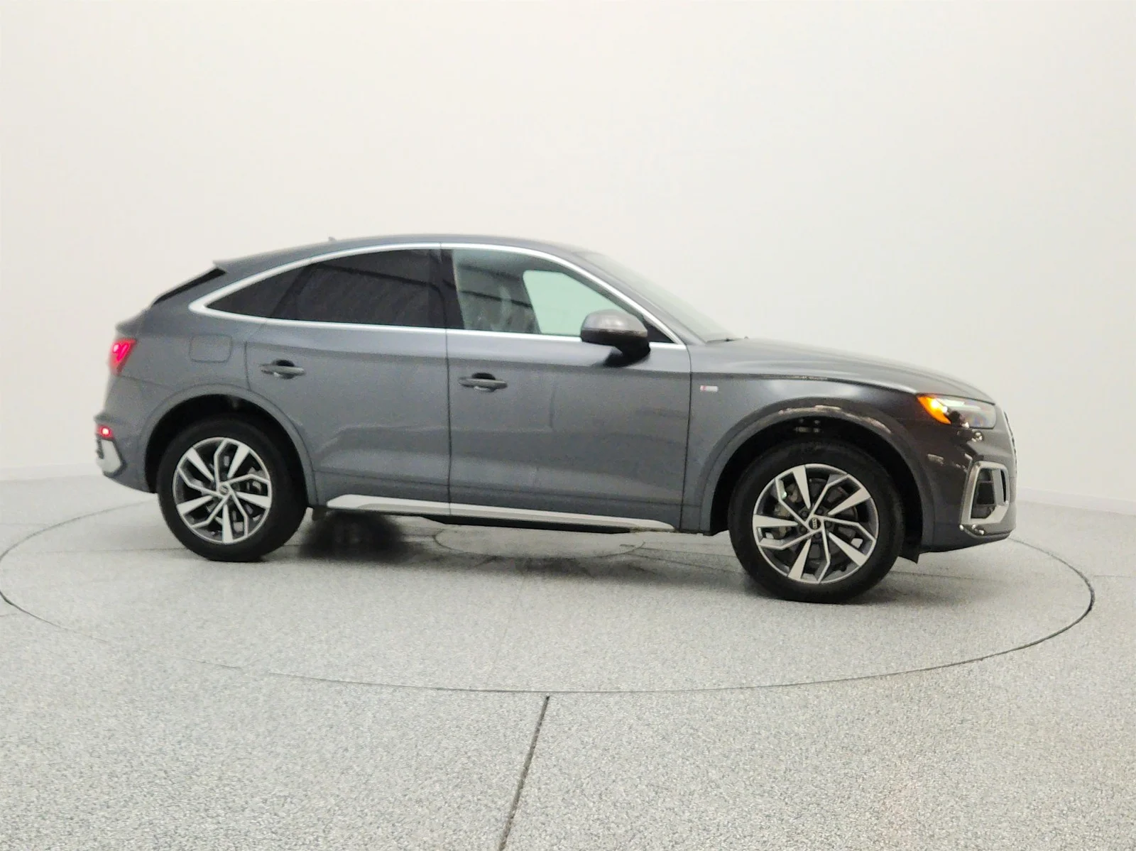 Used 2023 Daytona Gray Pearl Effect Audi S line Premium 45 TFSI quattro image 4