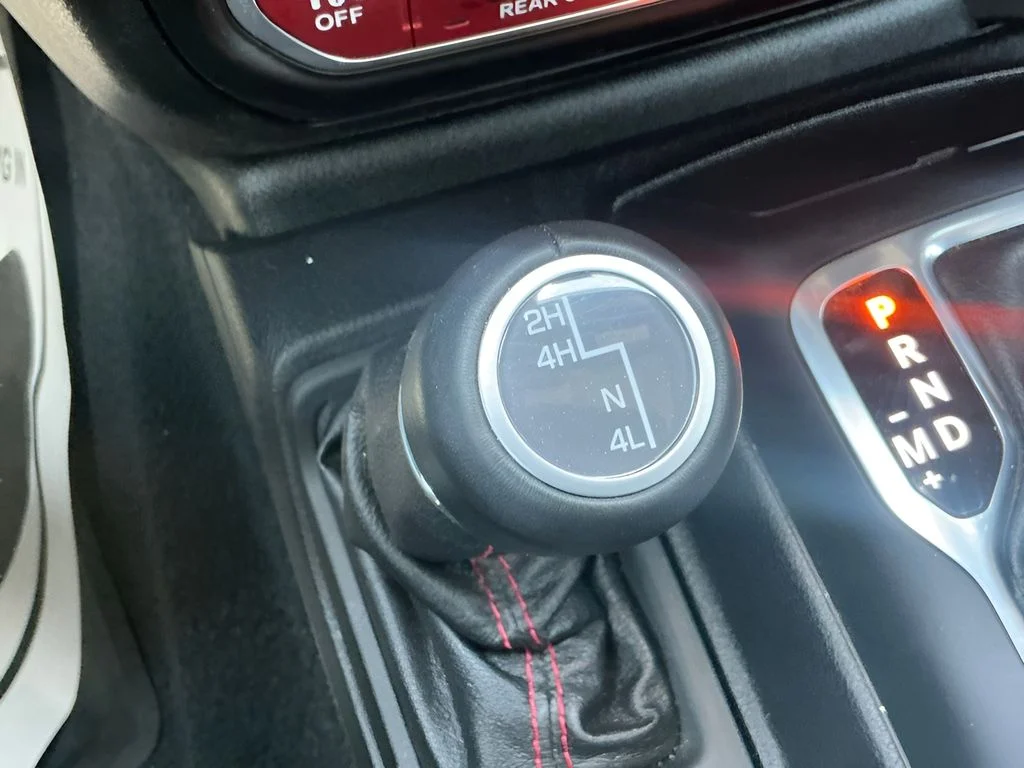 Used 2020 Blue Jeep Rubicon image 15