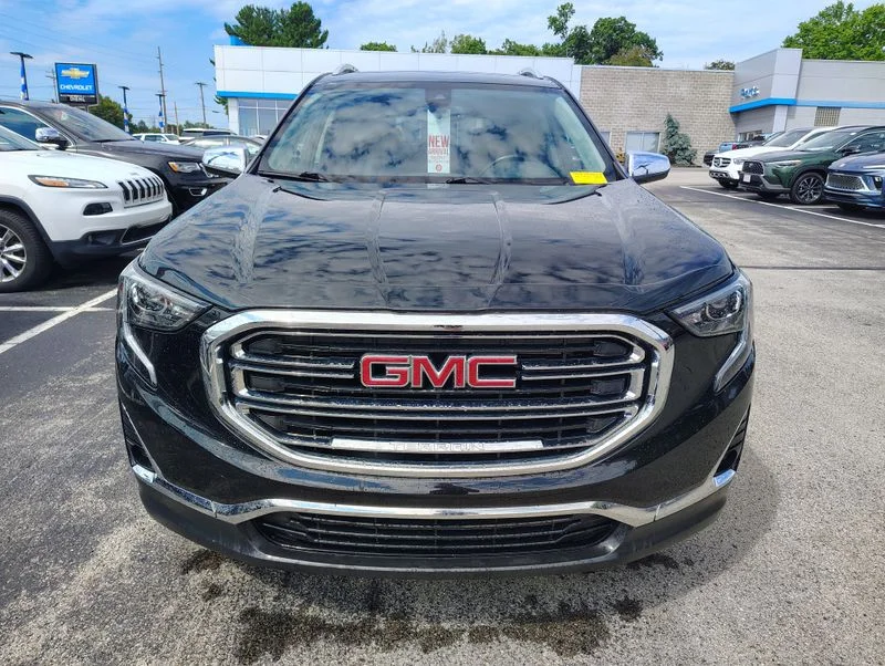 Used 2020 Black GMC SLT image 2