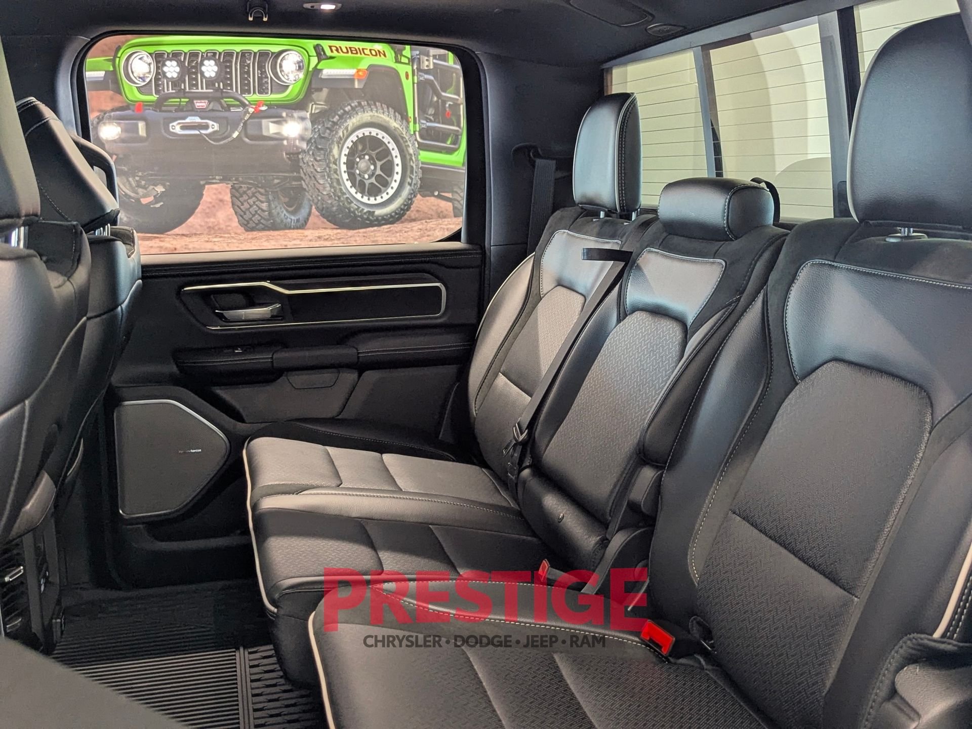 New 2026 Granite Crystal Metallic Clear-Coat Exterior Paint RAM Laramie image 30