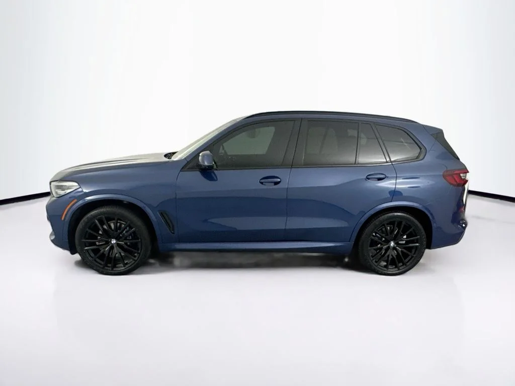 Used 2023 Blue BMW sDrive40i image 8