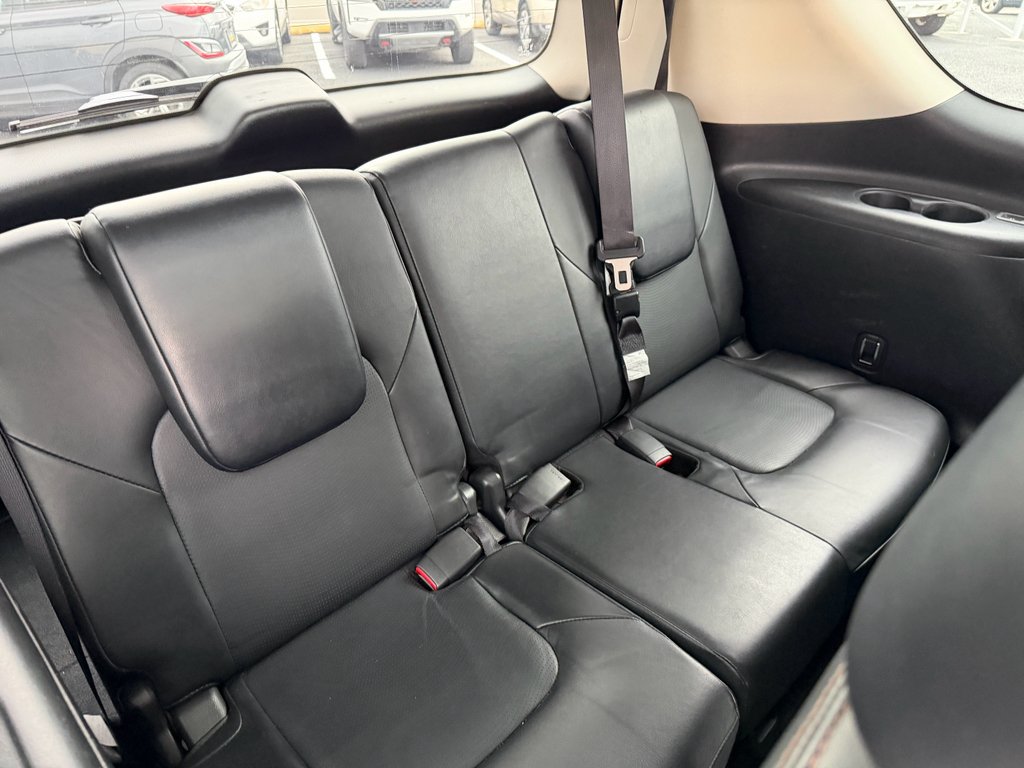 Used 2019 Super Black Nissan SL image 36