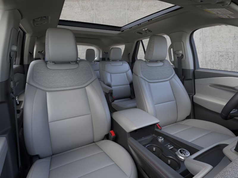 New 2026 Star White Metallic Tri-Coat Ford Active image 10