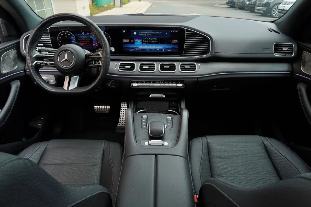 Used 2024  Mercedes-Benz GLS 450 image 9