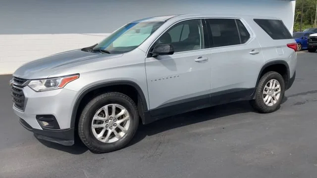 Used 2018 SILVER ICE METALLIC Chevrolet LS image 4