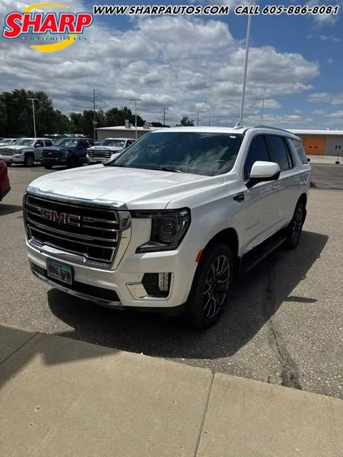 Used 2024 White Frost Tricoat GMC SLT image 1
