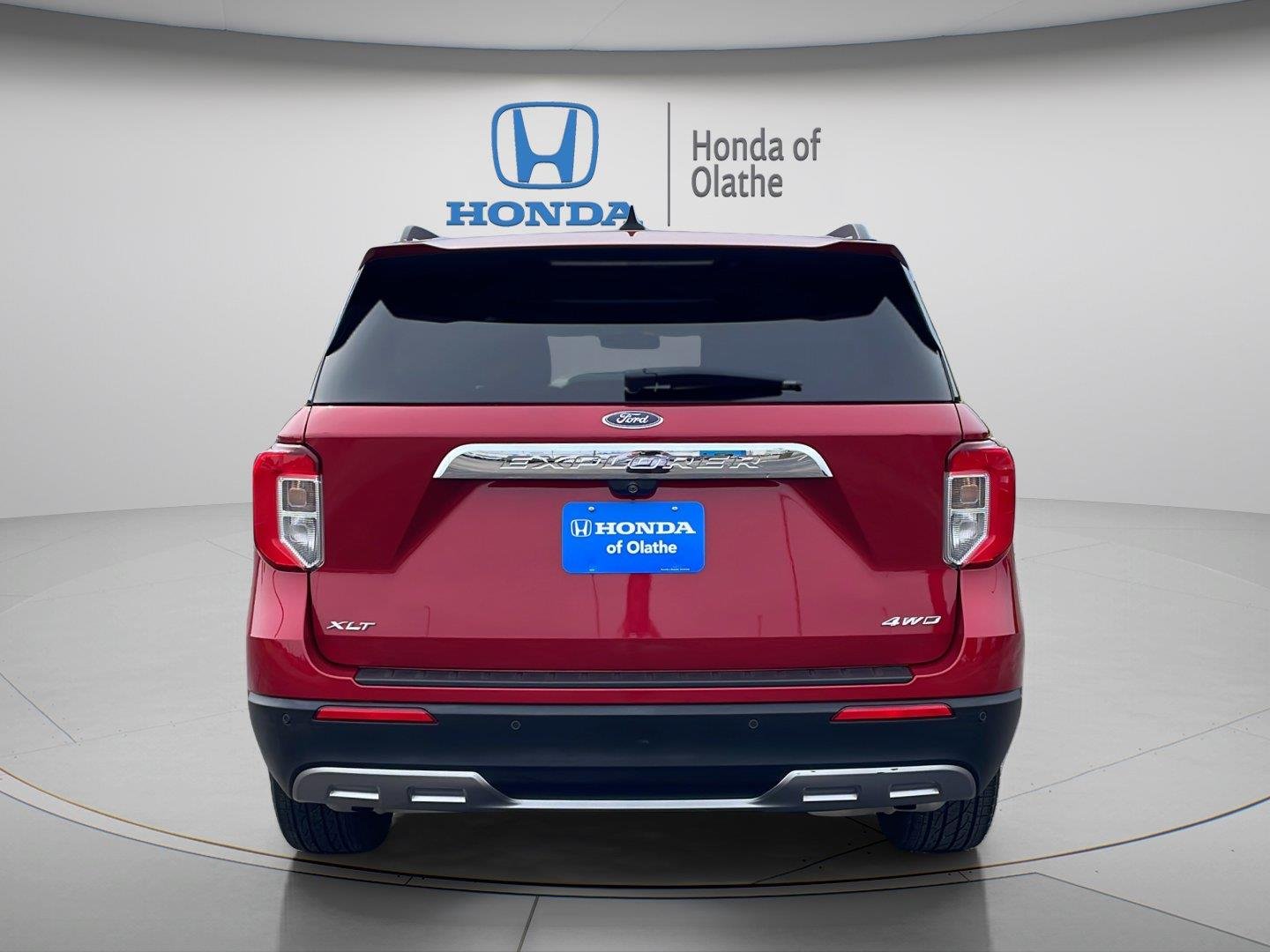 Used 2021 Rapid Red Metallic Tinted Clearcoat Ford XLT image 4