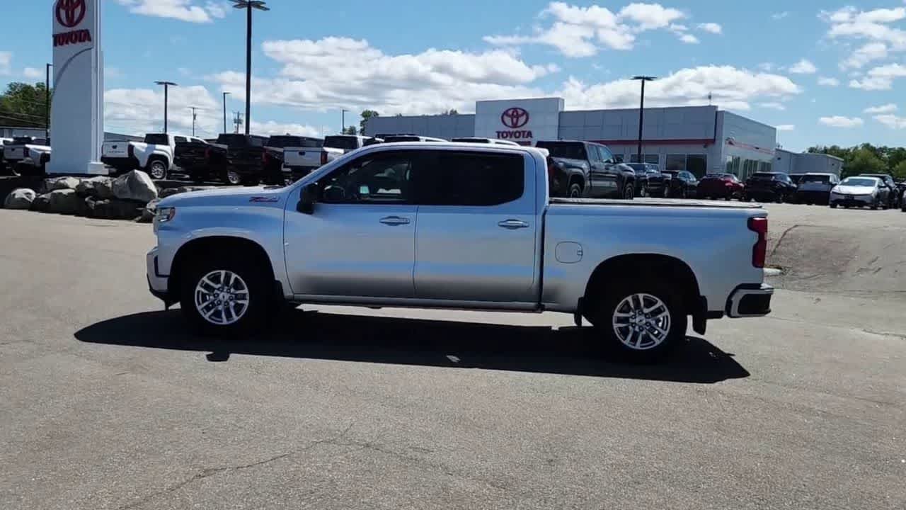 Used 2021 Silver Ice Metallic Chevrolet RST image 5