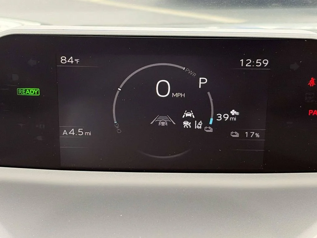 New 2026 Midnight Black Metallic Toyota XLE image 32