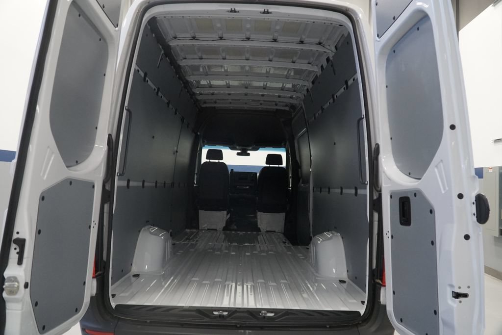 New 2025 Arctic White Mercedes-Benz Cargo 170 WB image 27