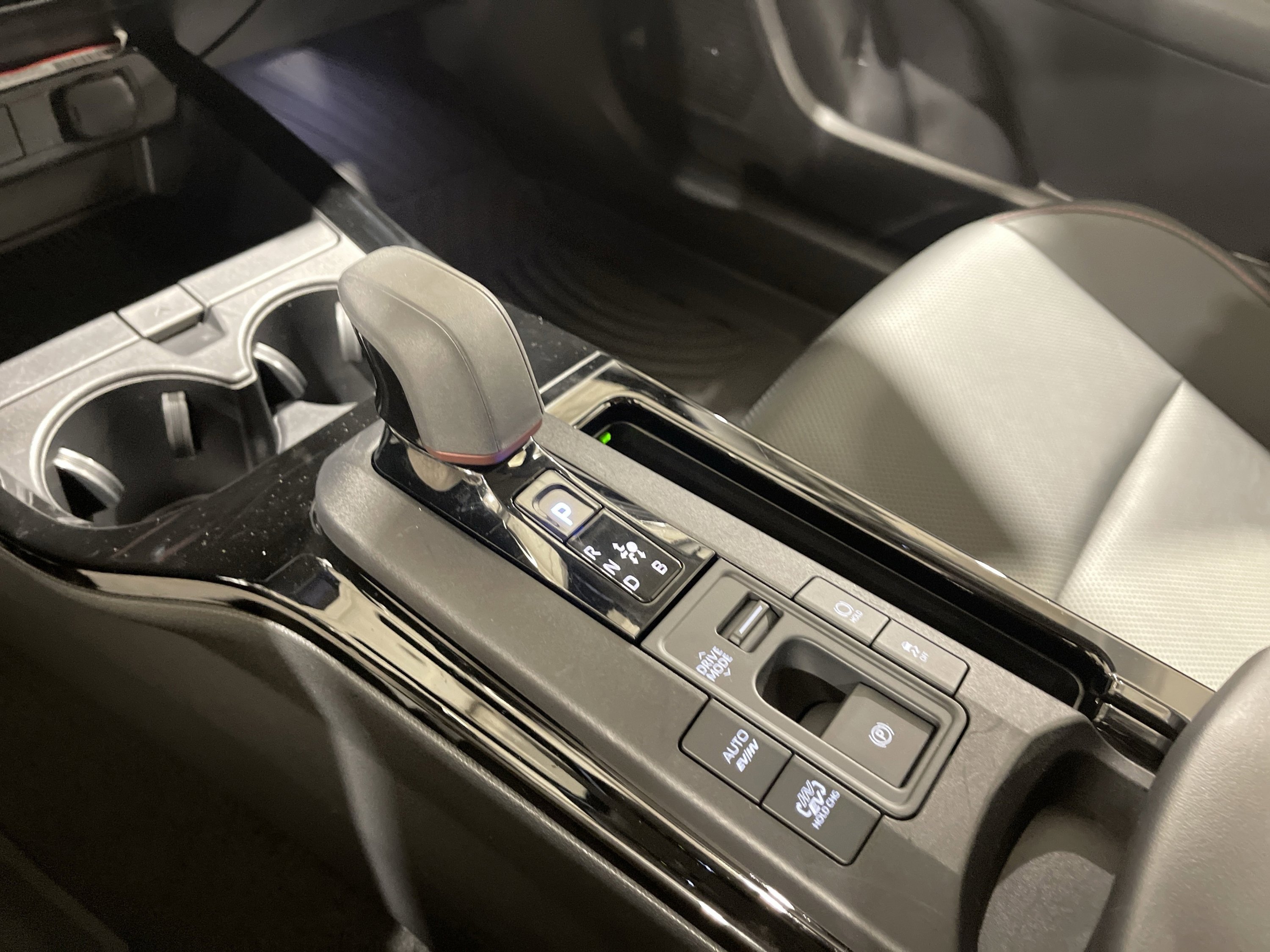 2024 Toyota Prius Prime XSE Premium - Photo 25