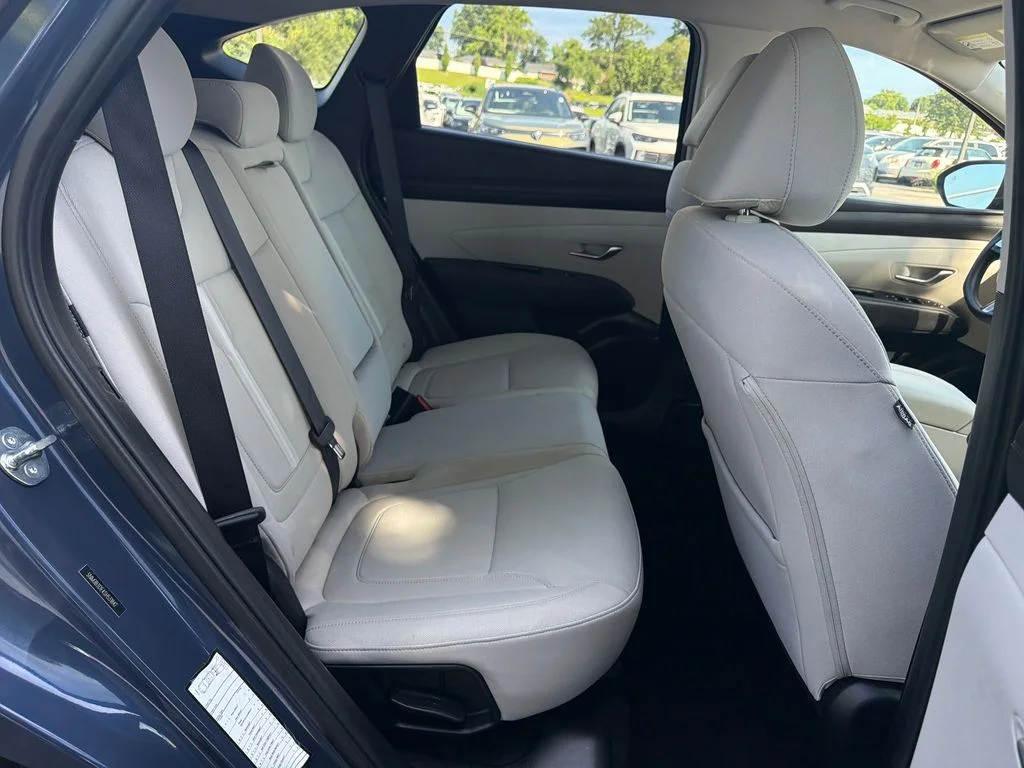 Used 2025 Blue Hyundai SEL image 31
