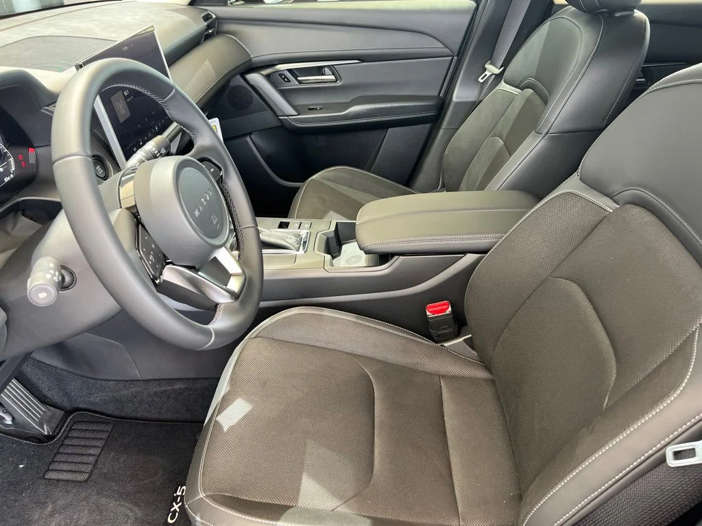 New 2026 Navy Blue Mica Mazda 2.5 S Select AWD image 9