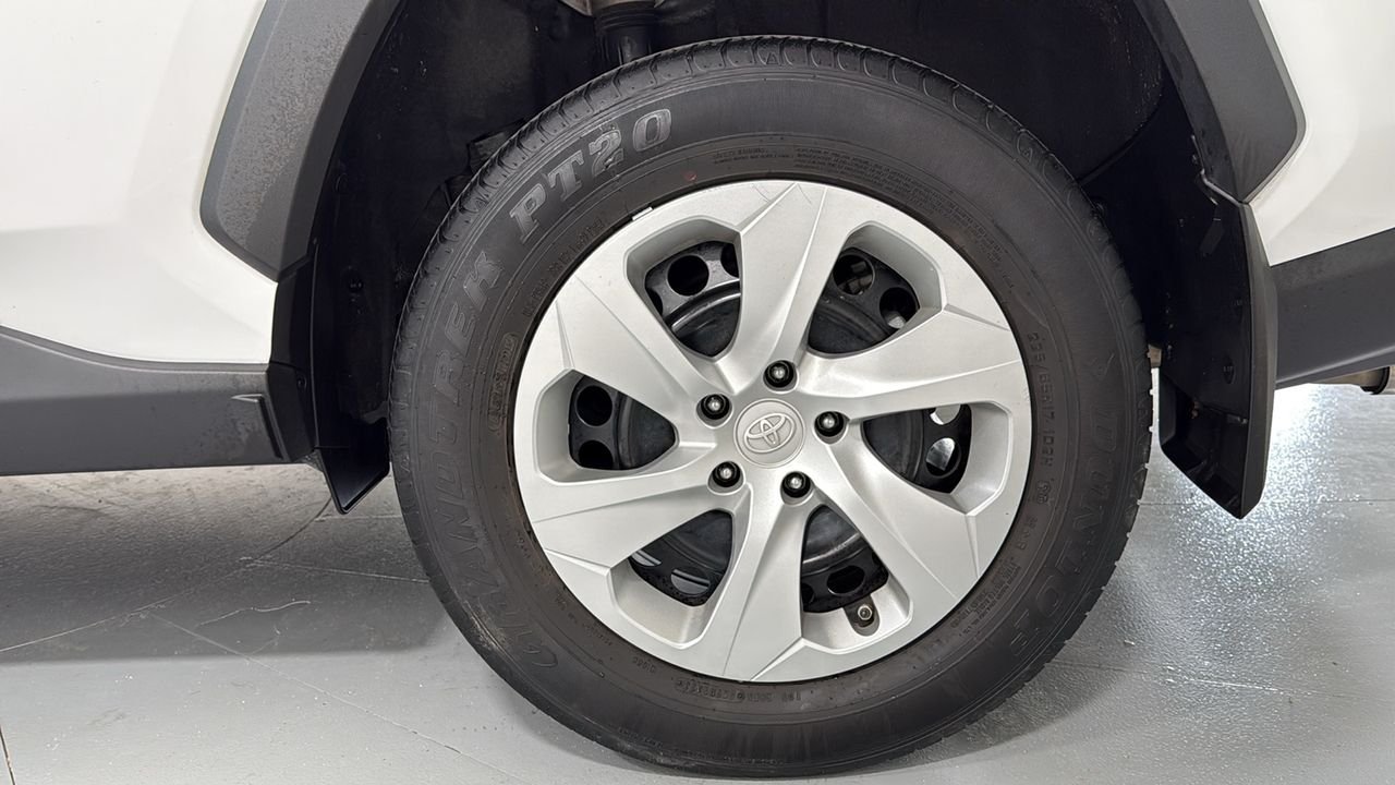 Used 2023 White Toyota LE image 23