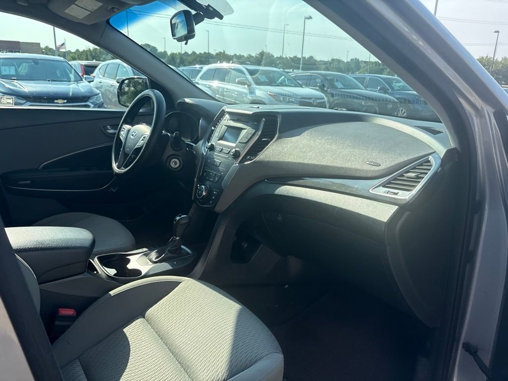 Used 2016 Iron Frost Hyundai SE image 24