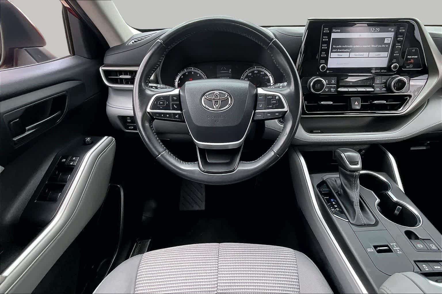 Used 2022 Ruby Flare Pearl Toyota LE image 6