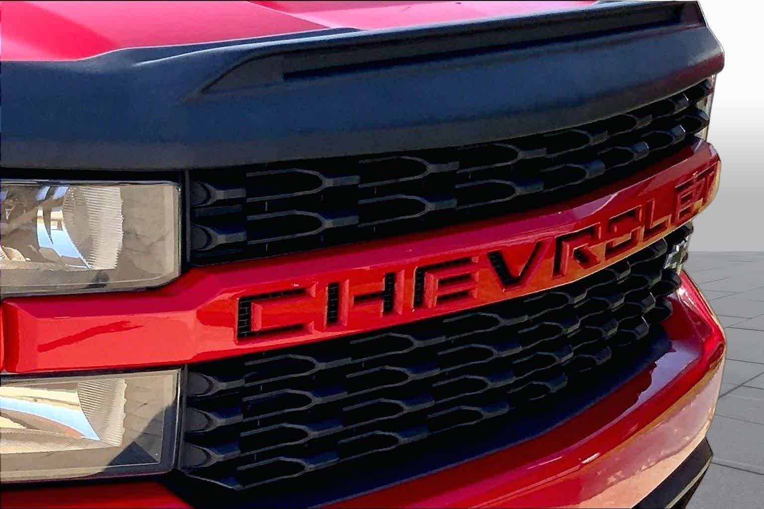 Certified Used 2021 RED HOT Chevrolet Custom image 29
