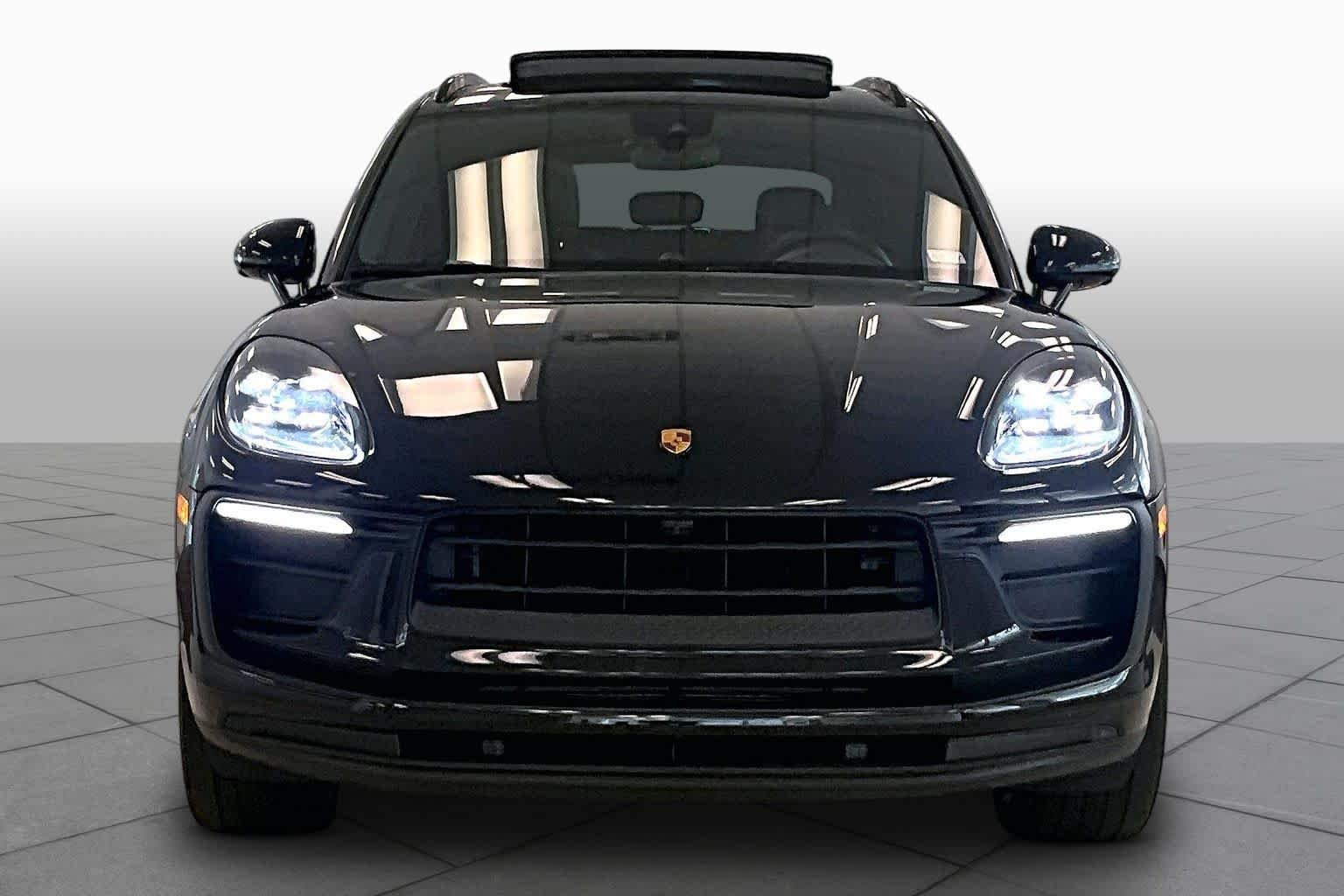 Used 2022 Black Porsche  image 3