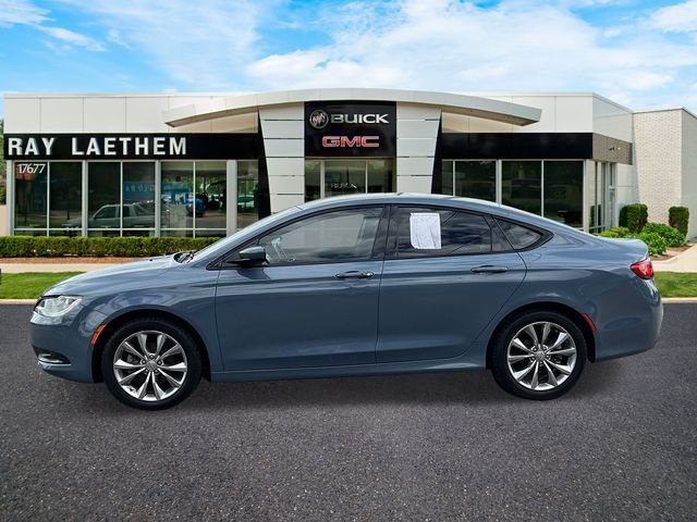 Used 2015 Chrysler 200 S with VIN 1C3CCCBB2FN674154 for sale in Detroit, MI