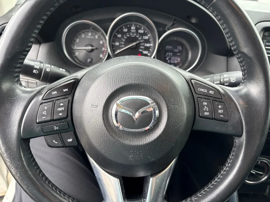 Used 2015 White Mazda Touring image 16