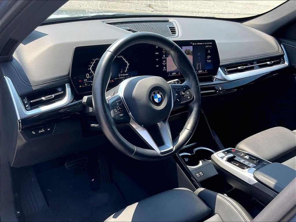 Used 2023 Gray BMW xDrive28i image 8