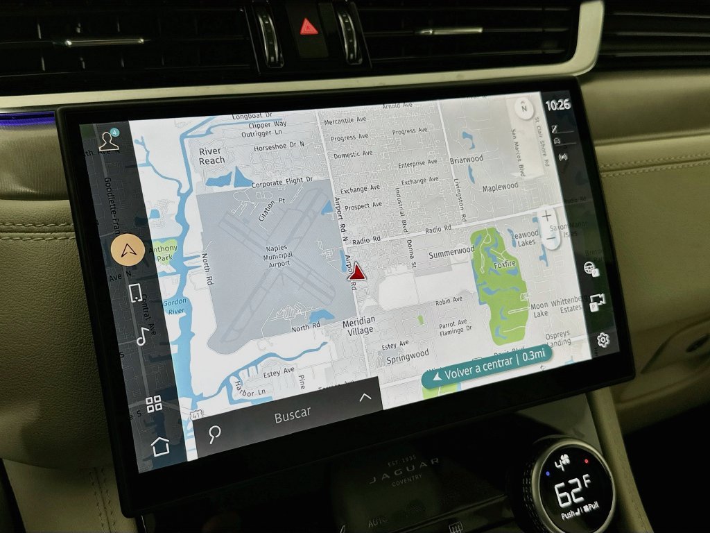 2026 Jaguar F-Pace R-Dynamic S - Photo 13