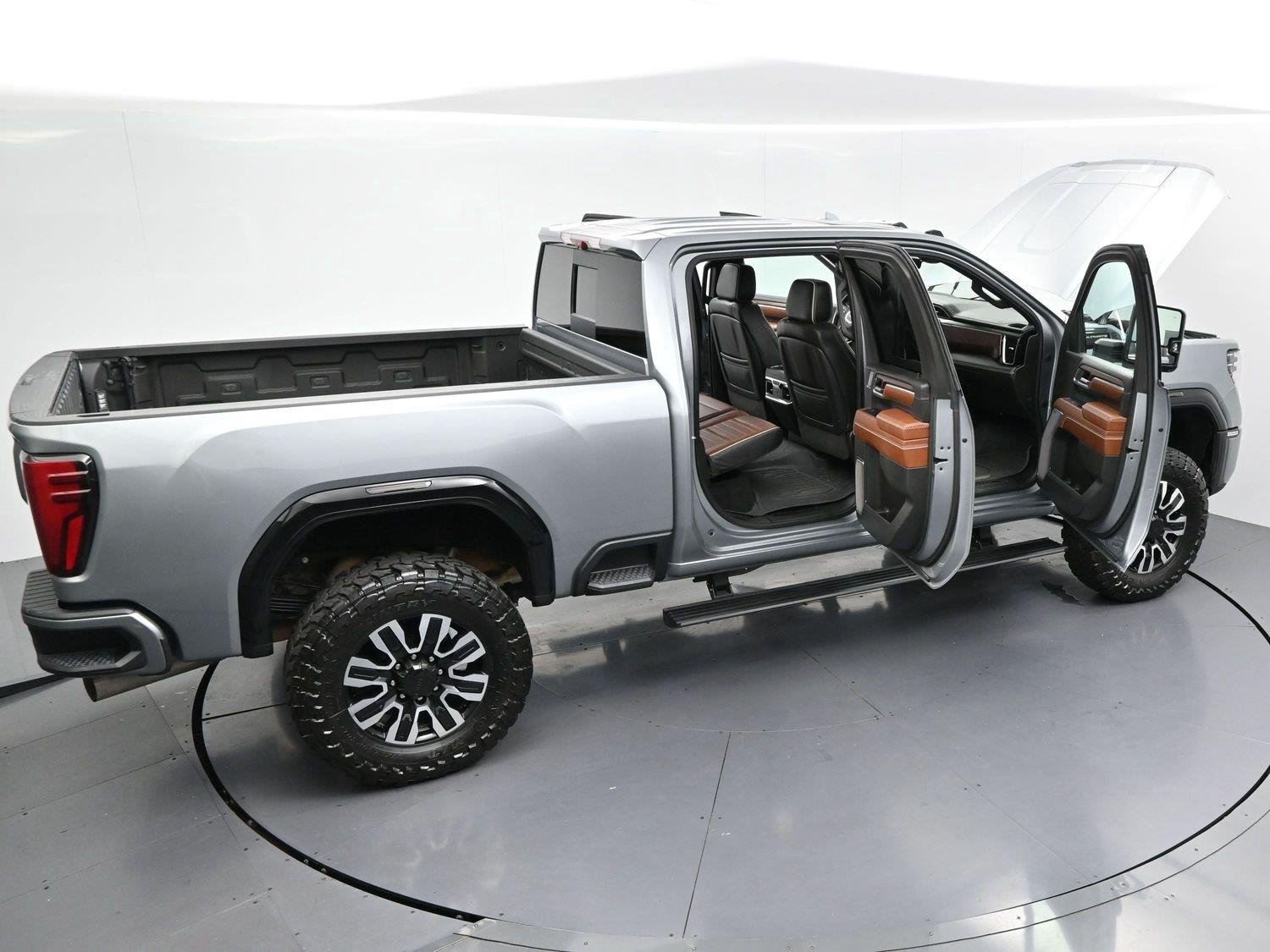 Used 2024 Sterling Metallic GMC Denali Ultimate image 42