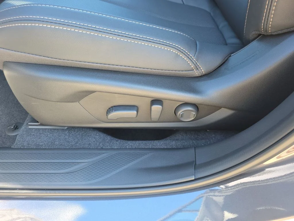 2026 Subaru Outback Premium - Photo 13