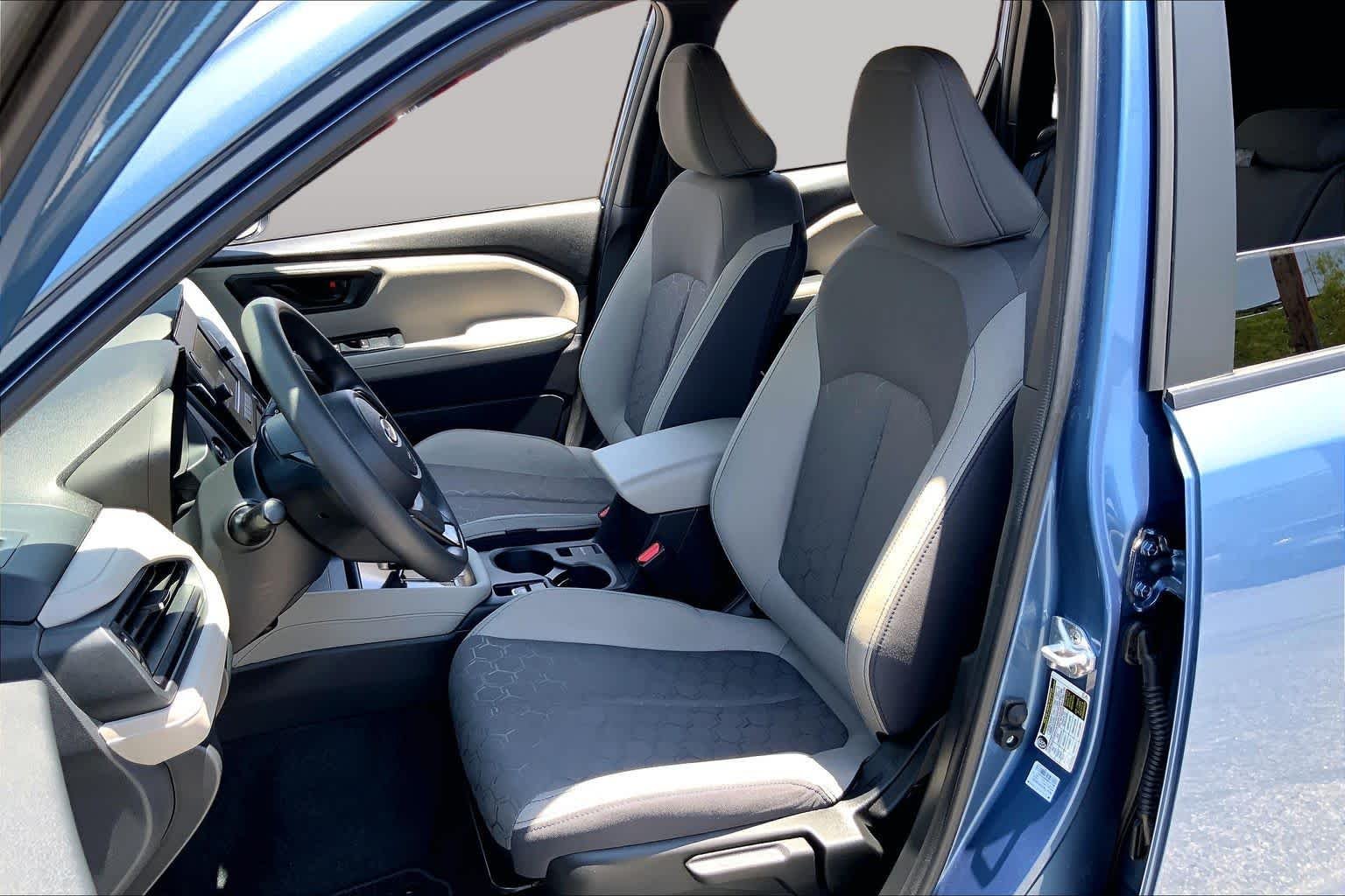 Certified Used 2025 Horizon Blue Pearl Subaru  image 7