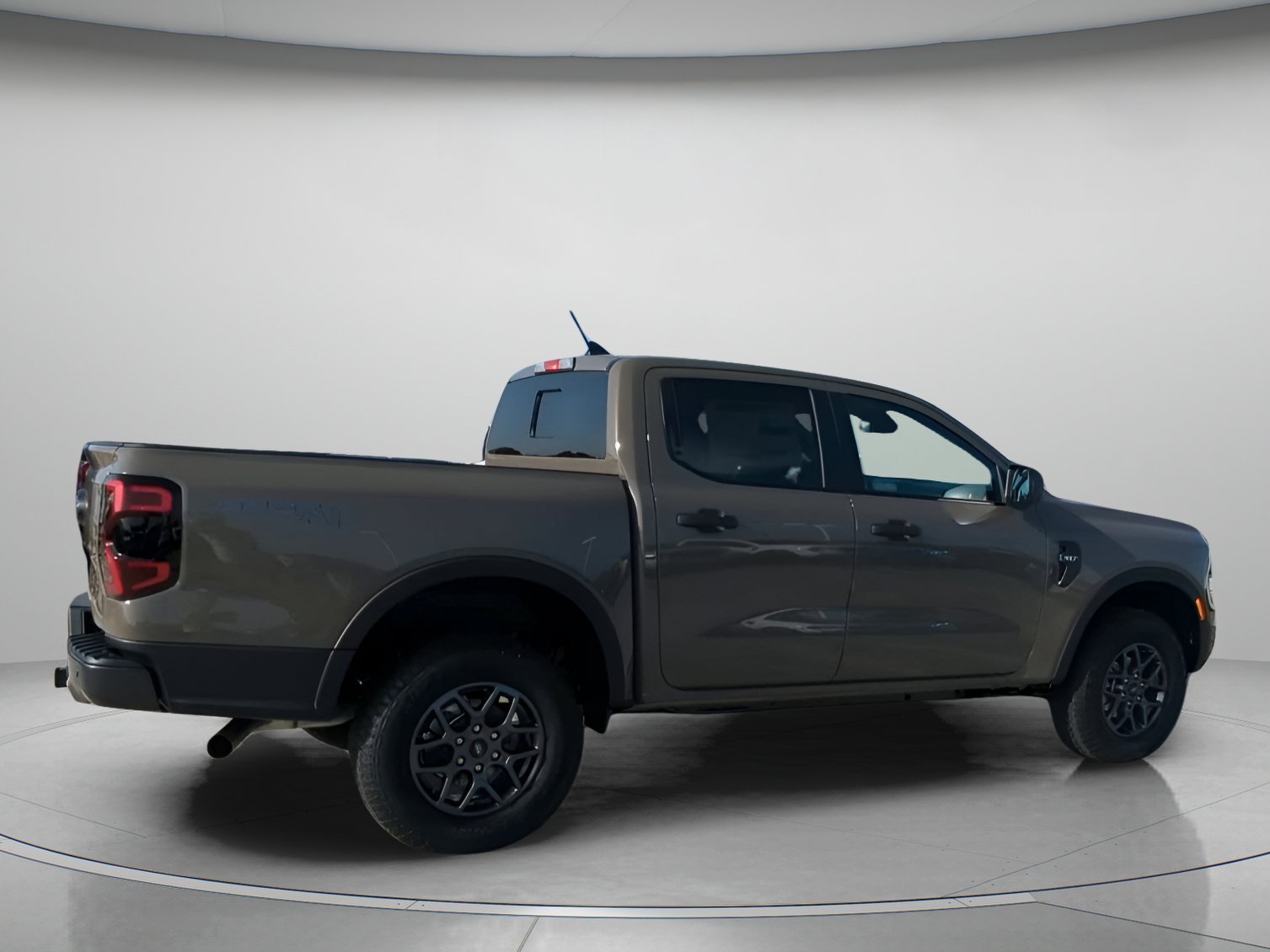 New 2026 Marsh Gray Ford XLT image 27