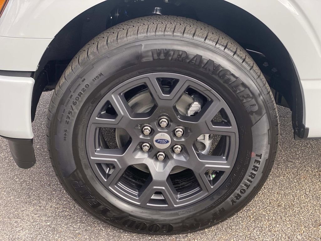 New 2026 Avalanche Ford STX® image 7