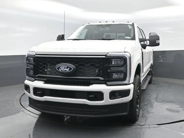 New 2027 Star White Metallic Tri-Coat Ford F-350® Lariat® image 26